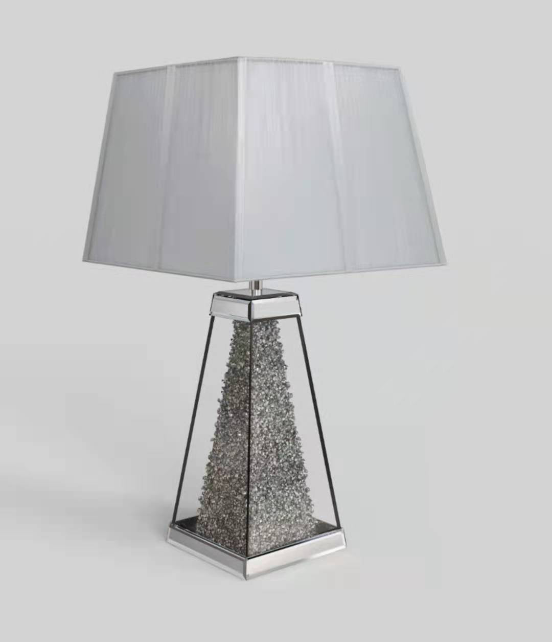 LAMPE BRISEE