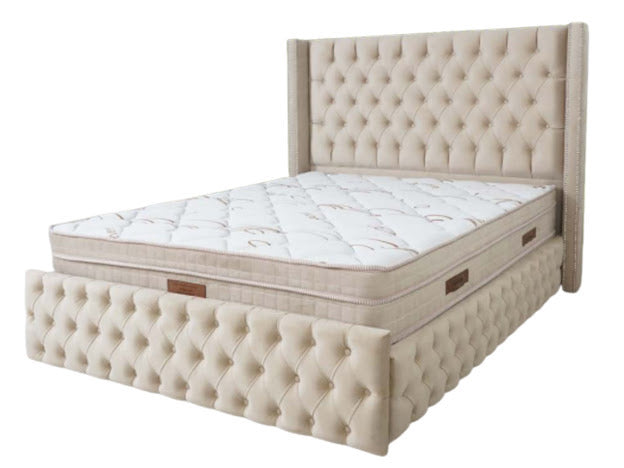 Cadre de lit CLOUTÉ