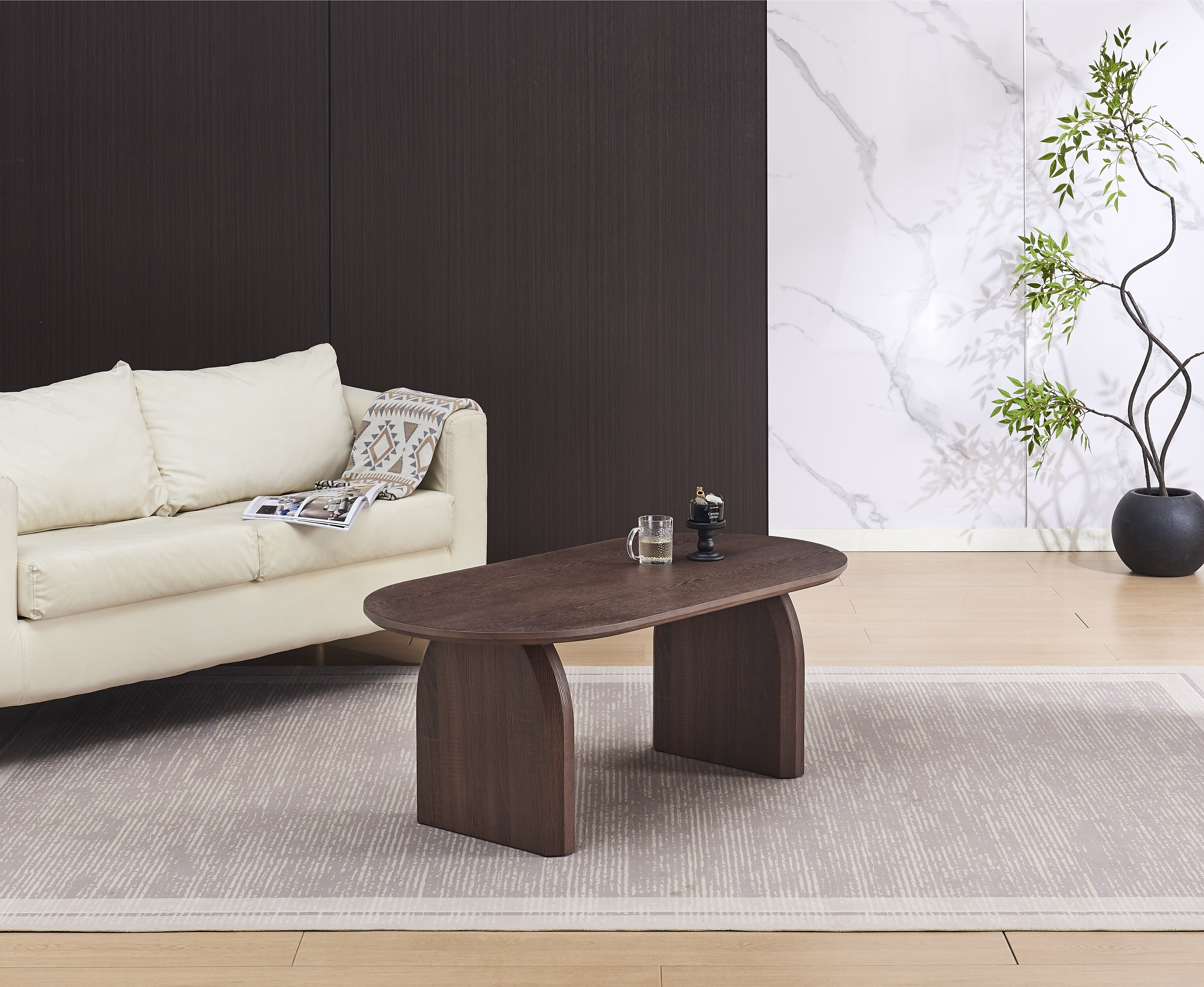 Table basse FLUIDE, plateau et pieds effet noyer 120cm