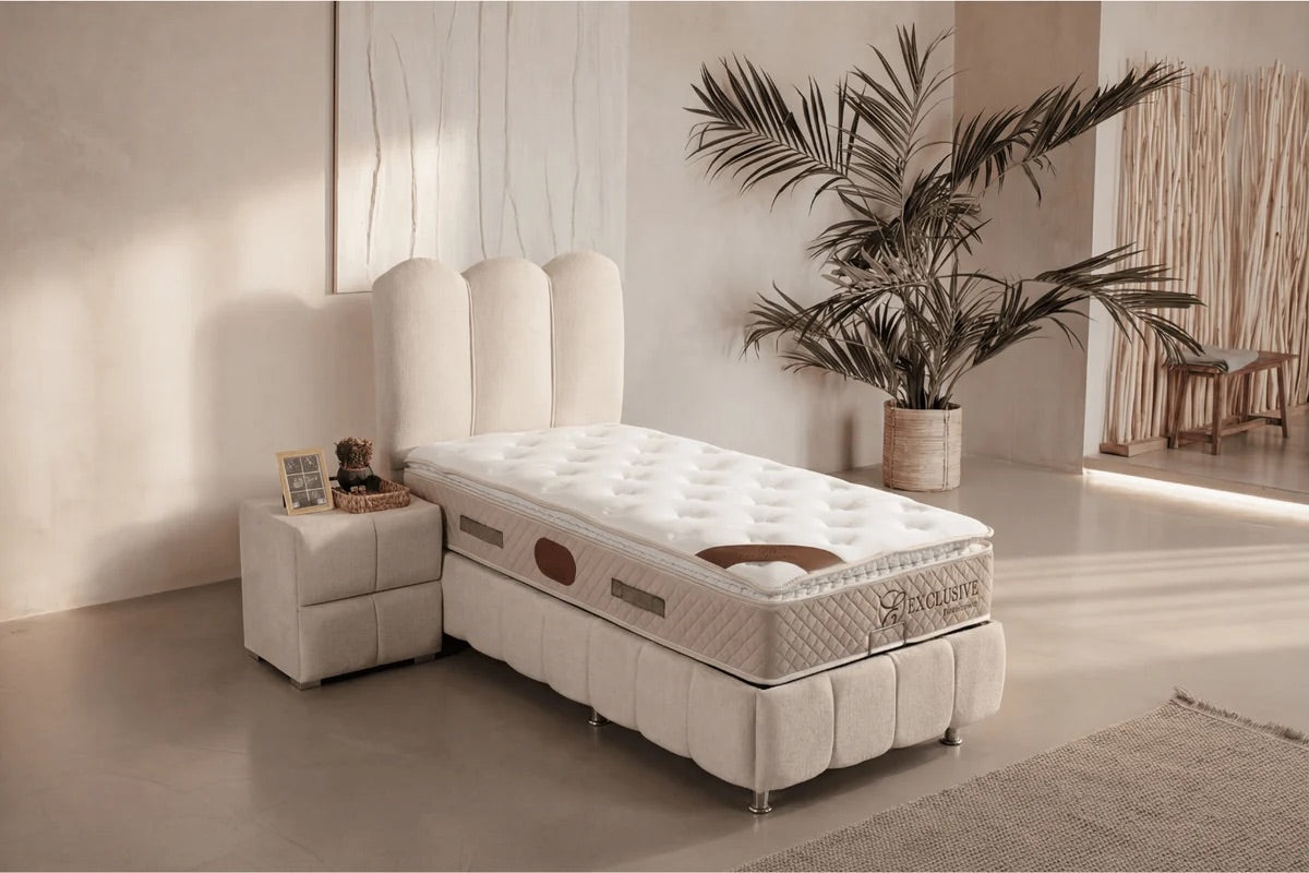 Lit coffre Eva blanc cassé tissus chenille